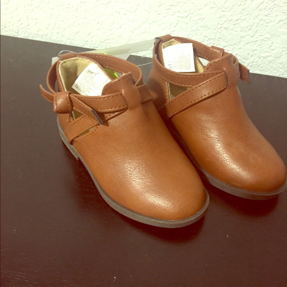 ⭐️super cute toddler booties